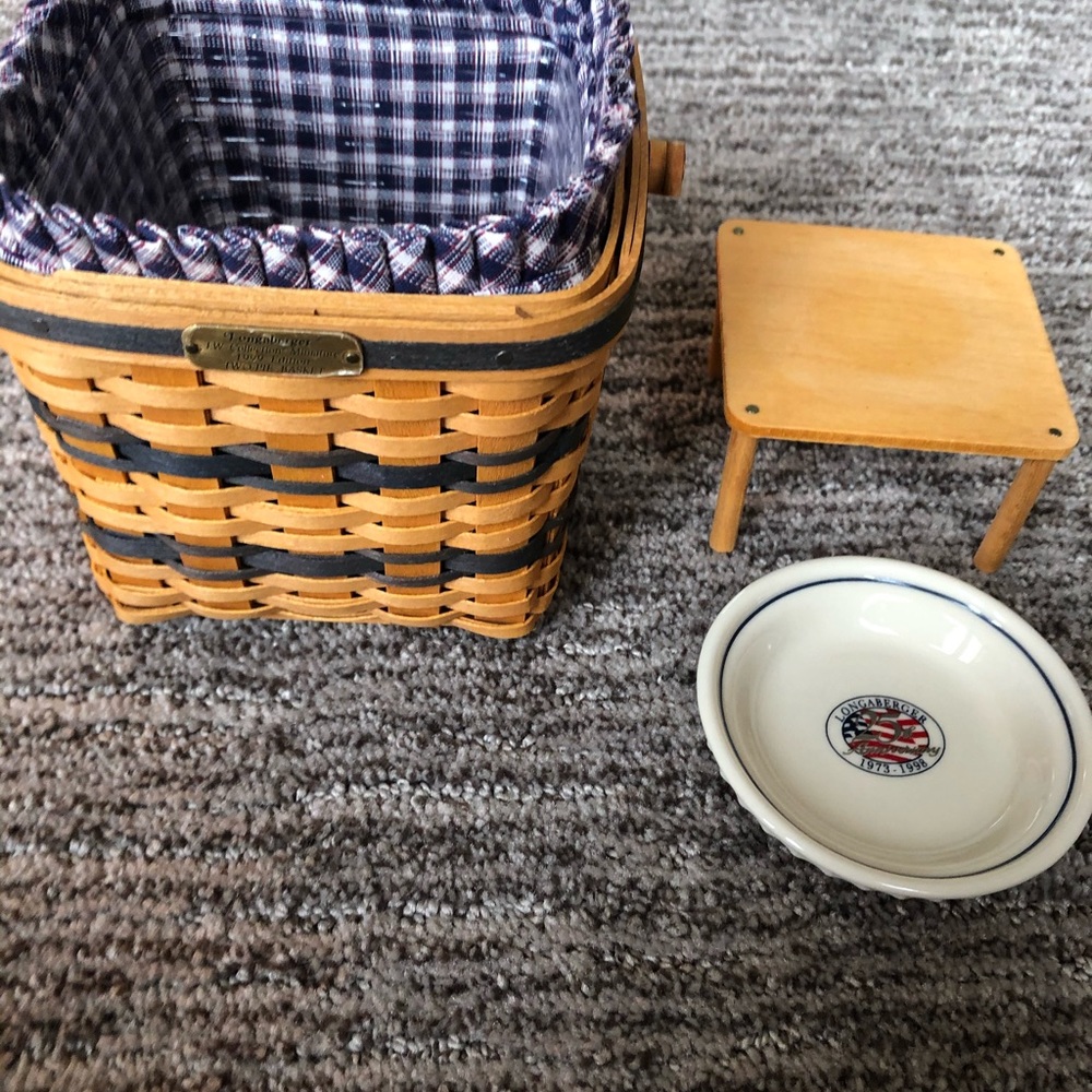 1999 Mini Longaberger Two Pie Basket - Picture 2 of 9